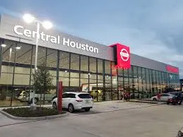 centralhoustonnissan.com